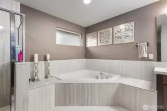 5 Piece Primary Bath