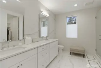 Main level ensuite bathroom