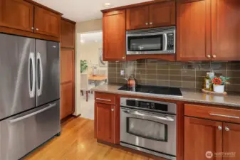 Ample storage in your kitchen cabinets and a stainless steel suite of appliances.