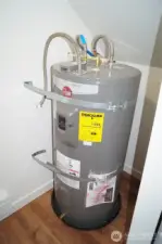 Up Hot Water Tank