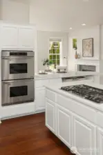 Do not miss the double oven!