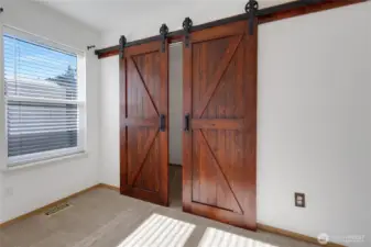 Barn doors to walk-in closet