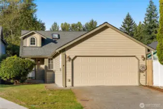 Single level home with 2 car garage!