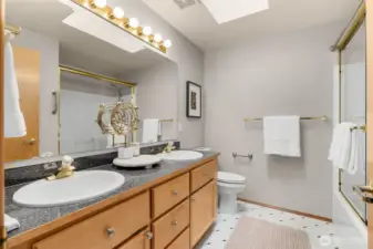 Double sink Primary BA!