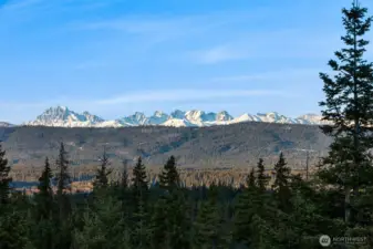 It really looks like this ... just amazing. You'll never get tired of this view!