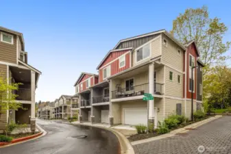 Preston North Townhomes is a truly charming neighborhood