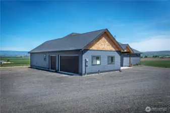 3 car garage