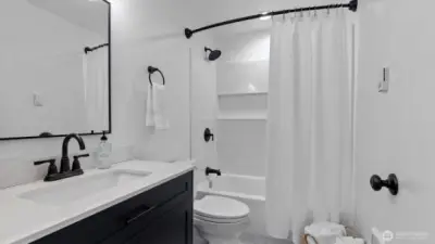Fully updated bathroom