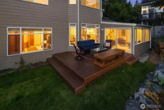 New deck with built in bench