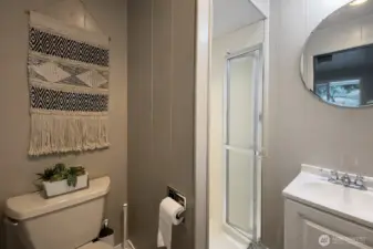 3/4 bath another view