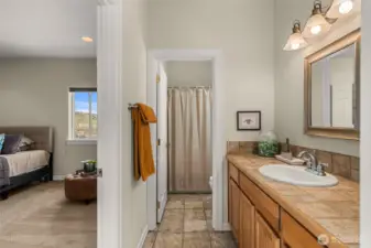 2nd Full bath off 2nd & 3rd bedrooms