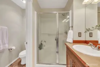 En-suite bathroom
