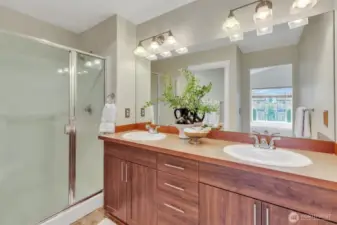 Two vanity you can use