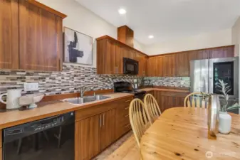 Kitchen with lots of storage