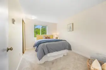 Second bedroom.