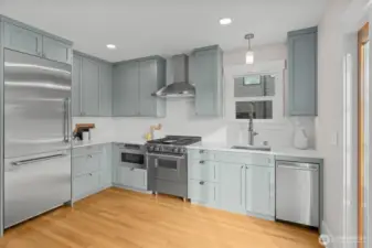 Chef’s kitchen, beautifully appointed with clean, crisp finishes—designed for both function and style.