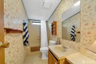 Full Bathroom