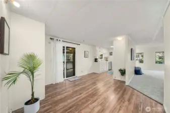 Easy maintance flooring, freshly painted interiors and new carpet.