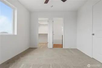 All images may vary. Photos are from previously built home. Photos may include upgrades/furnishings not included in base price.