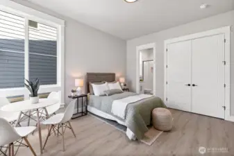 Photos are of another home in the community and are for illustration purposes only to reflect typical finishes.  May depict seller enhancements.  Colors and options may vary.