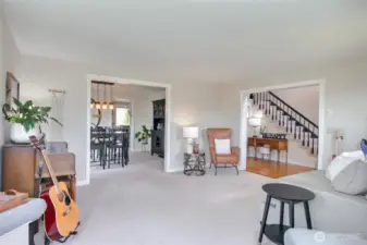 Living room is ideal for those who appreciate a peaceful, inspiring atmosphere. Perfect for relaxing, hosting, or simply enjoying a quiet moment.