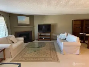 Formal Living room With Fireplace