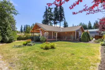 Welcome to 82 S Victory Ave! Manicured yard with low maintenance landscaping.