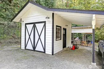 Brand new Professionally Built Shed~