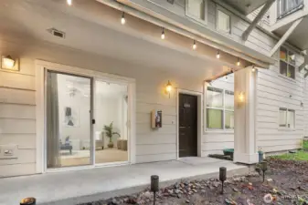 Private and secluded entry patio