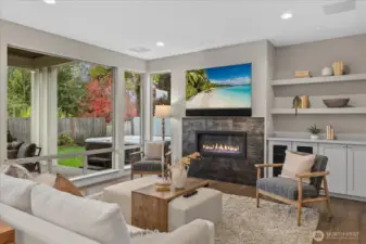 ENTERTAINING DELIGHT!