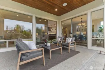 SOOOOO INVITING ...THREE CHEERS!