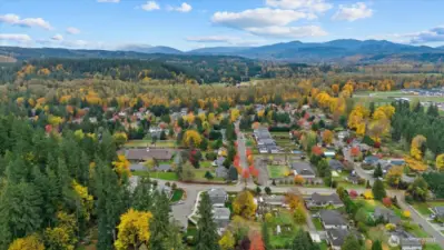 NATURE'S PLAYGROUND-RIGHT OUT YOUR FRONT DOOR!