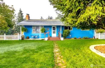 Main Floor Living at it's finest!