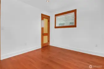 Second bedroom.