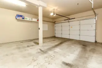 Oversized 2 car garage