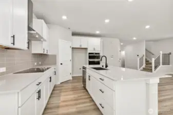Disclaimer Secondary photos of same floor plan on different lot in different community: Photos are from another Luna, finishes, upgrades, and features may vary.