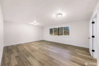 Additional fully finished bonus room could be converted into an additional bedroom