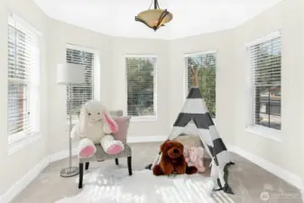 Rotunda off 1st bedroom