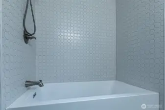 Beautiful tile!