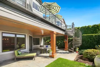 Outdoor living space