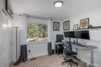 2nd bedroom used as office