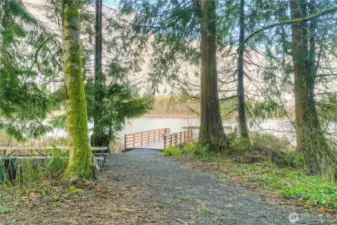 Glenwood Park community parcel with picnic area near dock.
