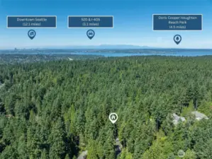 Enjoy the best of both worlds—tranquil surroundings with effortless access to Downtown Seattle, major commuter routes like 520 and I-405, and the lakeside serenity of Doris Cooper Houghton Beach Park.