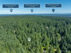 Surrounded by lush forest and just moments from Eastside favorites, including the charming streets of Downtown Kirkland, the equestrian-friendly Bridle Trails State Park, and the scenic greens of Bellevue Golf Course.