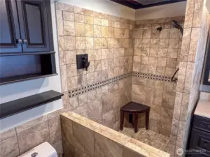 Get this...the Seller has a tub that FITS IN THIS SPACE for a soaking tub! Seriously!  He will include if you want it.