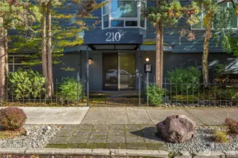 210 Boylston Ave Unit 204