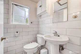 Super cute subway tiles in the bathroom.