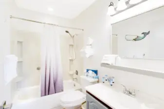 Primary unit full bath