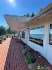 Huge deck for relaxing and entertaining