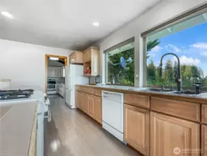 Big wide windows kitchen